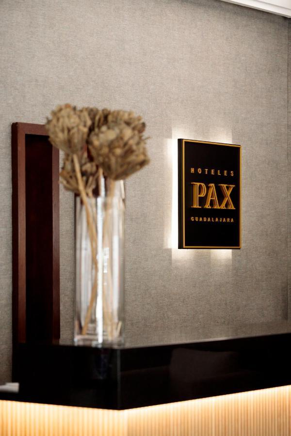Hotel Pax グアダラハラ エクステリア 写真